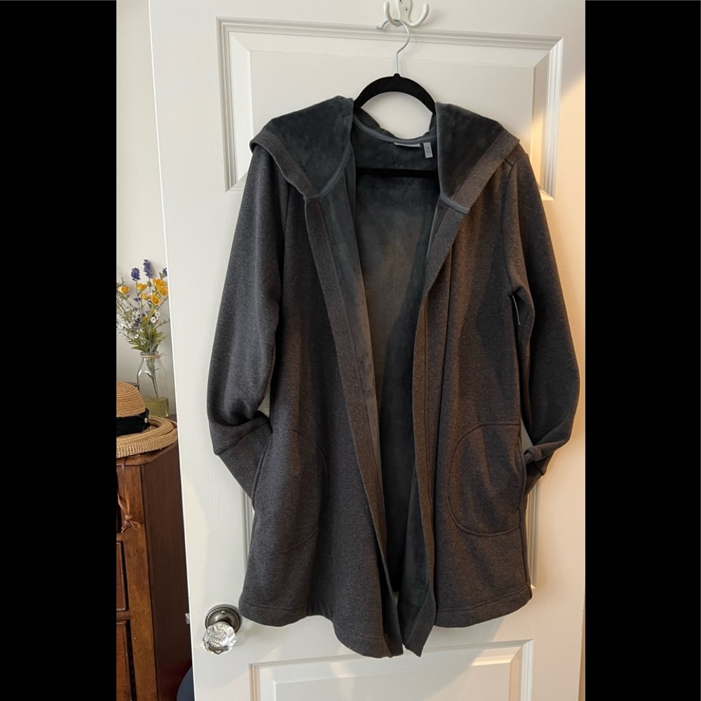 Athleta COZY hooded leisure sweatshirt/robe. Beautiful charcoal grey worn twice.